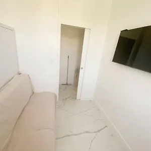 2p Idealement Place Les Pins Appartement